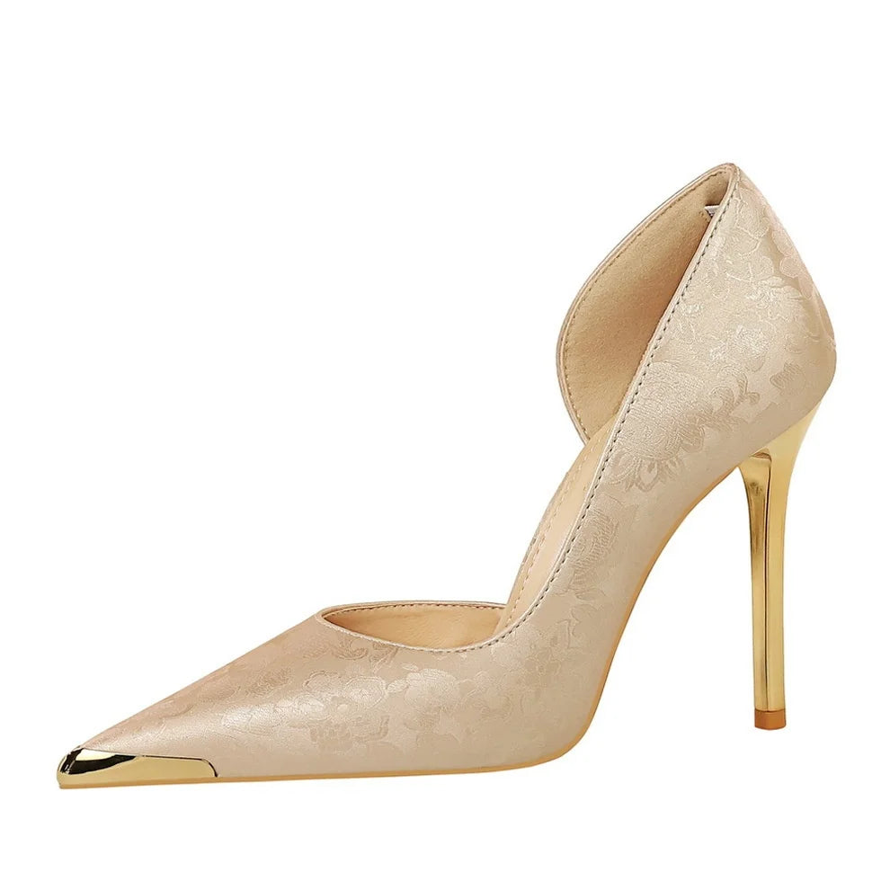Bigtree Shoes 8626-1 Banquet Chinese Style Women's High Heels Thin Heel Low-cut Side Hollowed Satin Metal Pointed